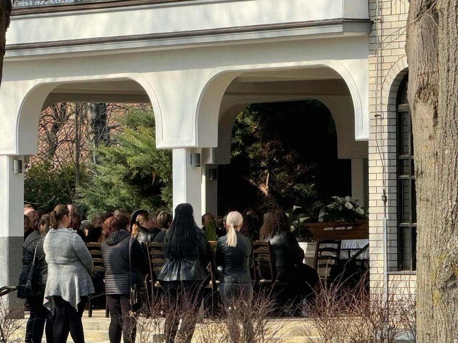 Sahrana Martine i dece