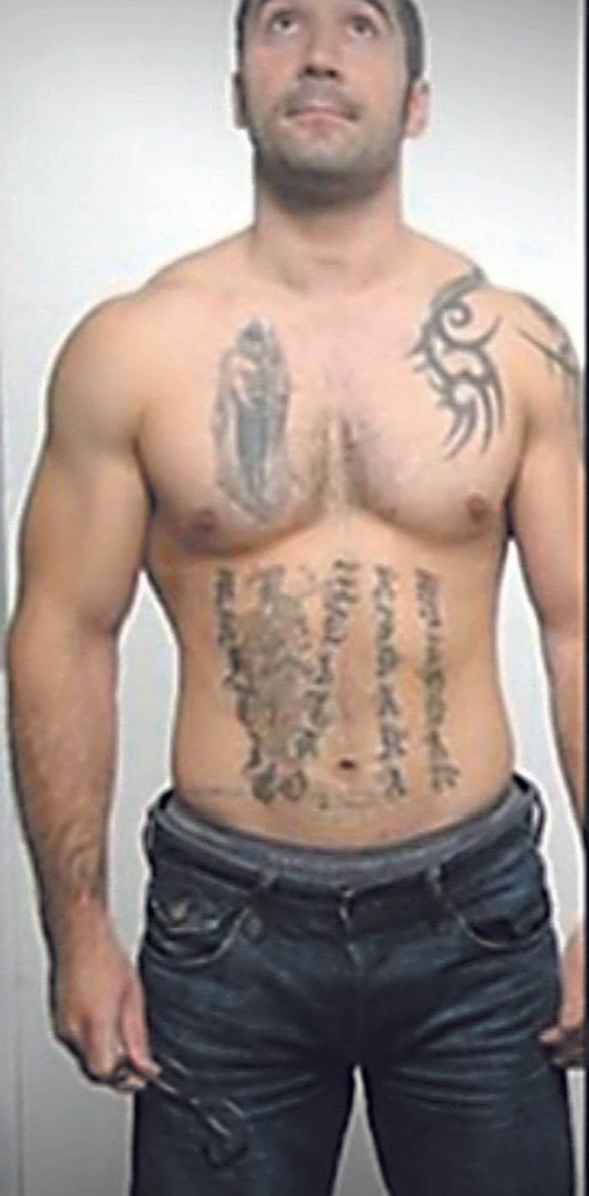 Ilinčić je u Srbiji bio i na vezi s ekipom Dejana Stojanovića Keke, vođe novobeogradskog klana koji je iz Srbije pobegao još 2006. godine