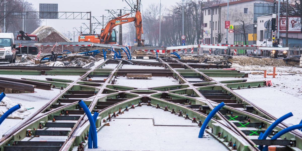 Tramwaje wiosną wrócą na al. Śmigłego-Rydza na Dąbrowę w Łodzi