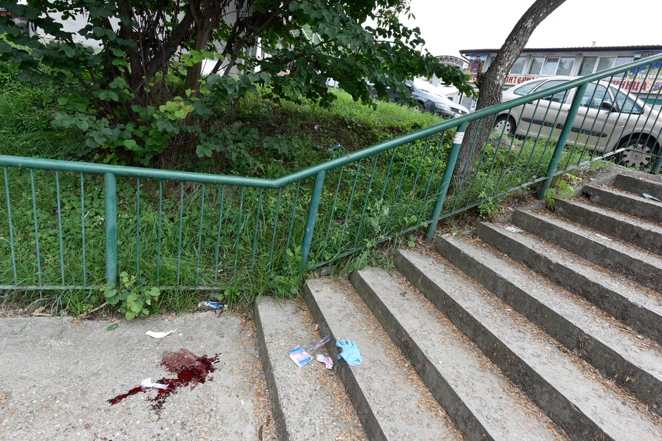 Sve se odigralo munjevito: Stepenice na kojima je ranjen Ž. B. (49)