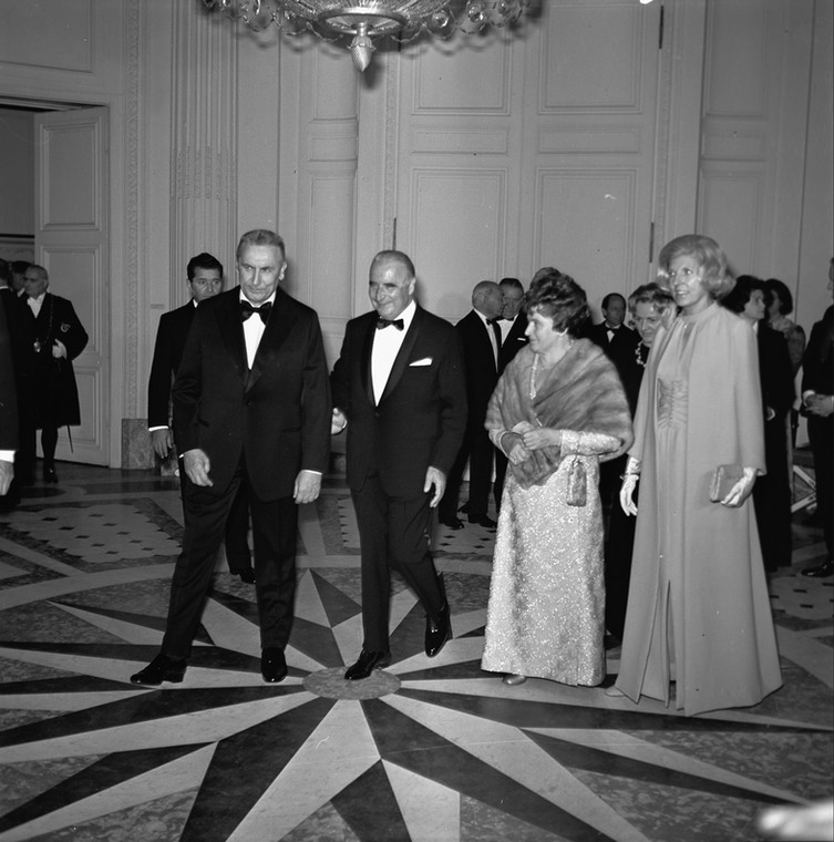 Od lewej: Edward Gierek, Georges Pompidou, Stanisława Gierek oraz pani prezydentowa Claude Pompidou, 1972 r.