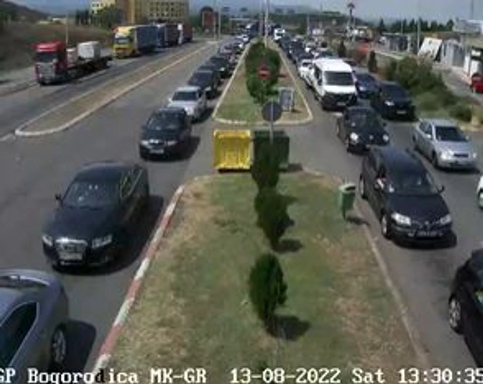 Gužva na ulazu u Grčku iz pravca Severne Makedonije