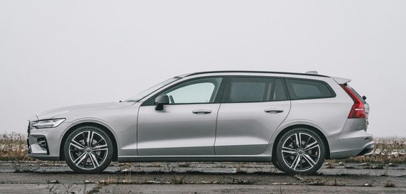 Audi A4, BMW serii 3, Volvo V60 – porównanie kombi klasy średniej