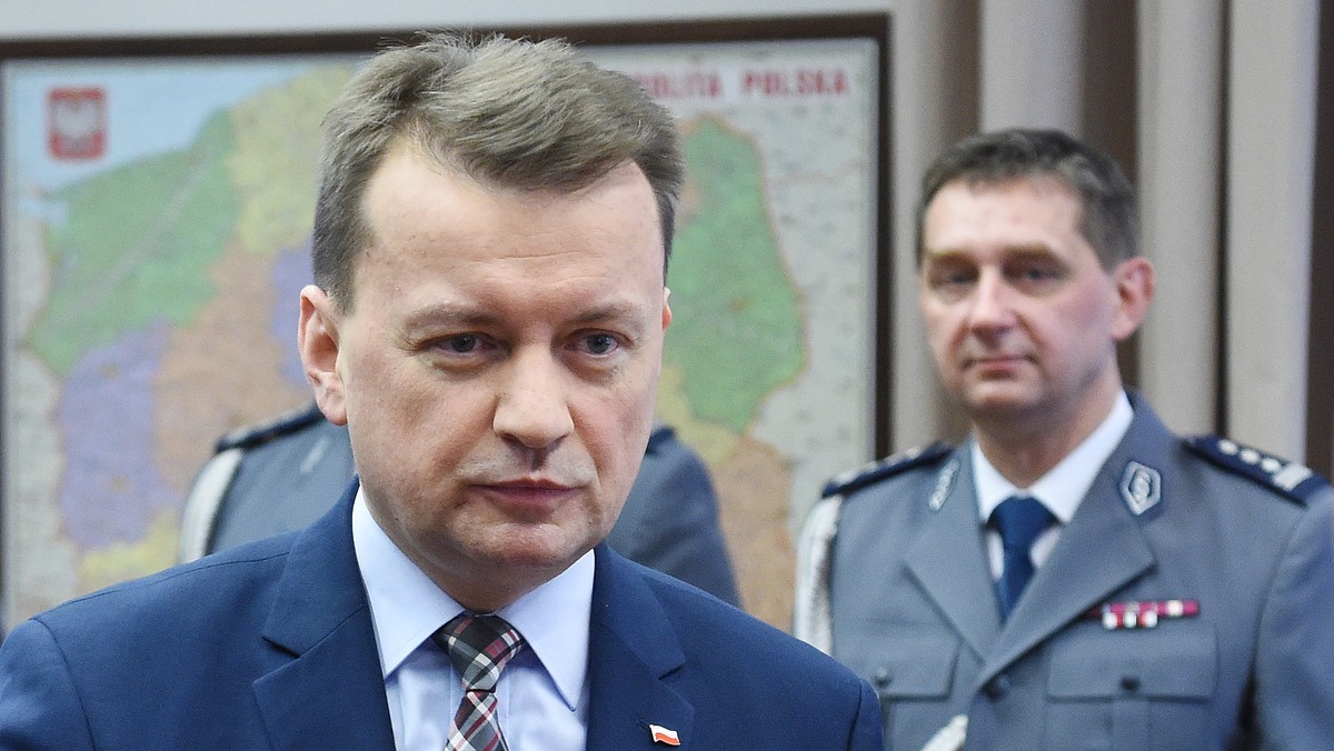 Szef MSWiA Mariusz Błaszczak nie spotkał się dziś z komisarzem UE ds. migracji i spraw wewnętrznych Dimitrisem Avramopoulosem, w związku z naradą kierownictwa PiS – podał resort spraw wewnętrznych. Komisarz odrzucił propozycję spotkania z wiceministrem SWiA.