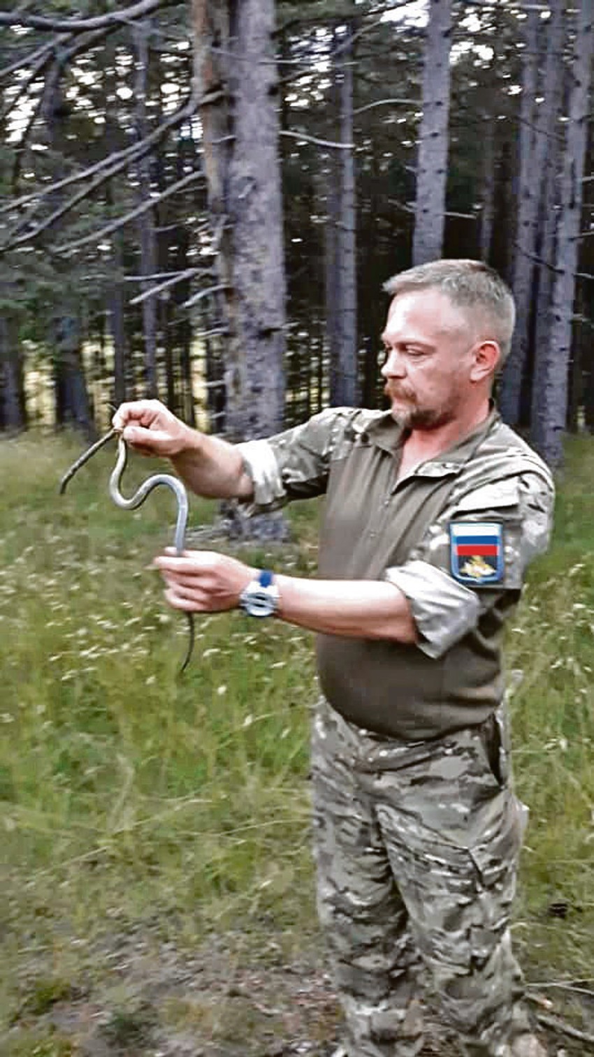 Aleksej Čumakov, major ruske vojske, drži predavanja i vežbe deci na Zlatiboru