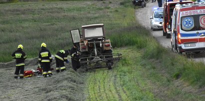 2-latek wypadł z ciągnika wprost pod koła. Przekazano tragiczne wieści