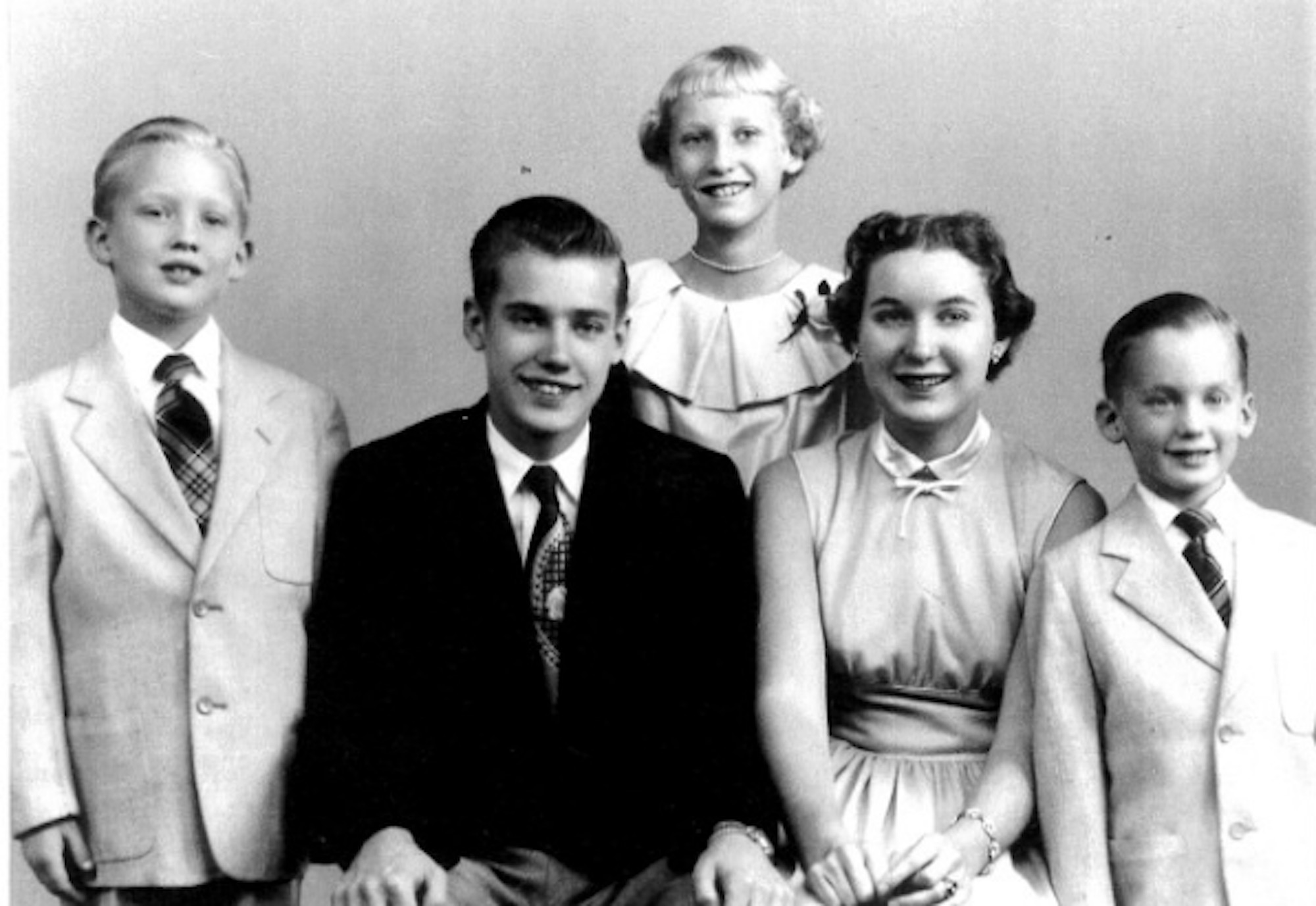 Meet Donald Trump's siblings, the oldest of whom just retired as a federal judge | Pulse Ghana