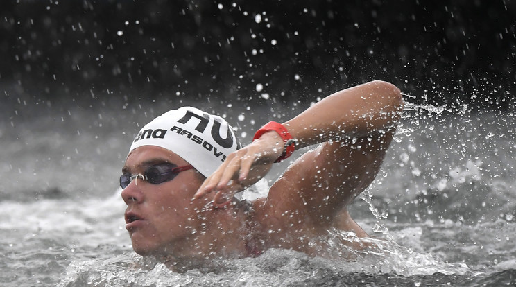 Folyamatosan edz és erősíti magát Rasovszky Kristóf, aki a lehető legjobb formáját szerené nyújtani a tokiói olimpián Fotó: MTI/Kovács Tamás