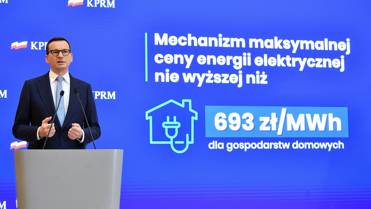 Premier Mateusz Morawiecki na konferencji prasowej po posiedzeniu rządu