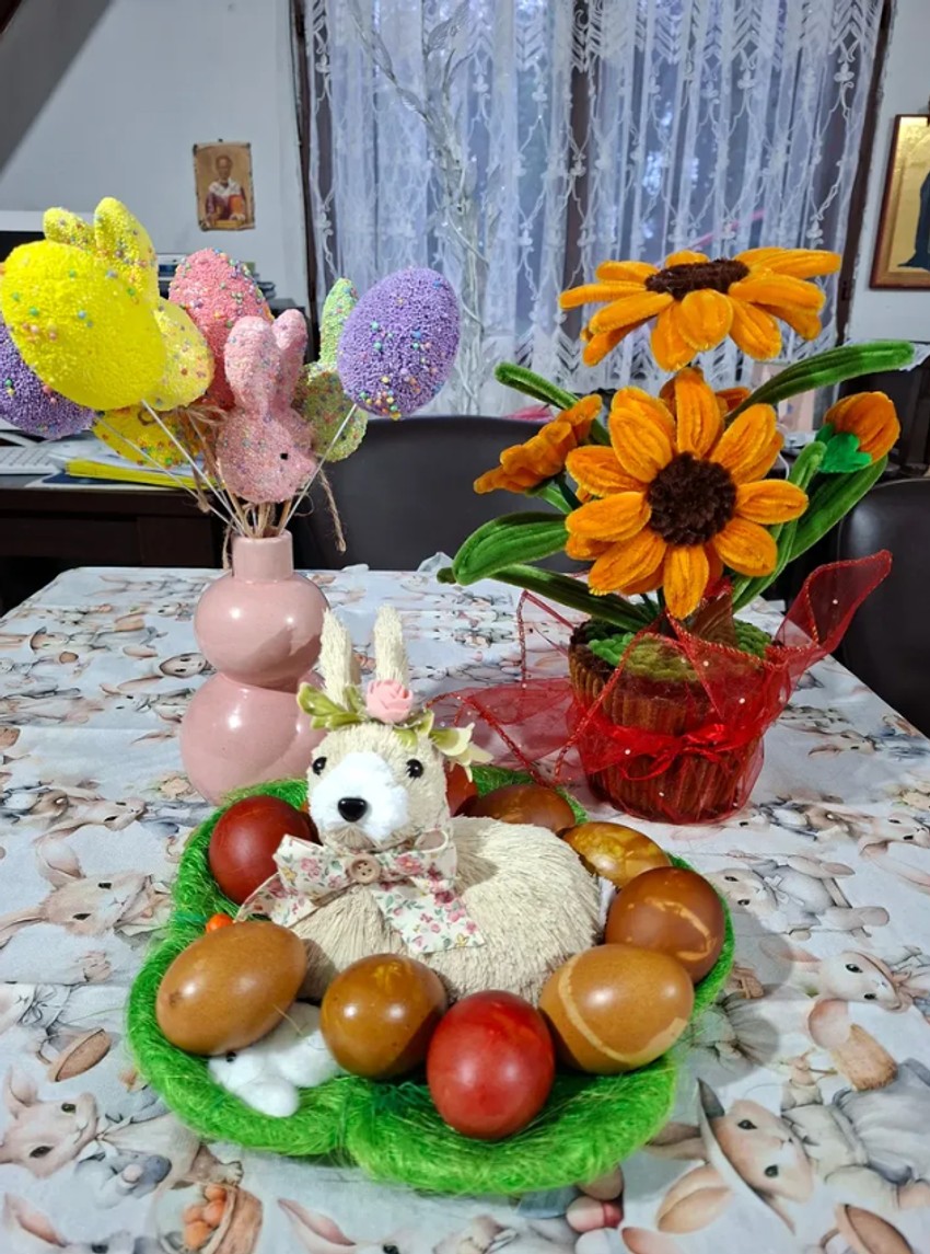 Mala Cana podelila slike iz doma