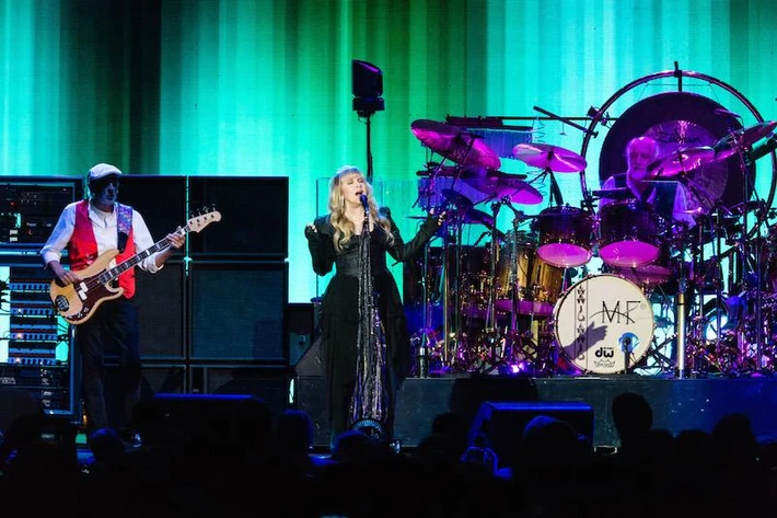 9. Fleetwood Mac – 59,5 mln dol.