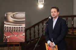 Prezydent Warszawy podpisał umowę na remont Sali Kongresowej. Otwarcie w 2026 roku