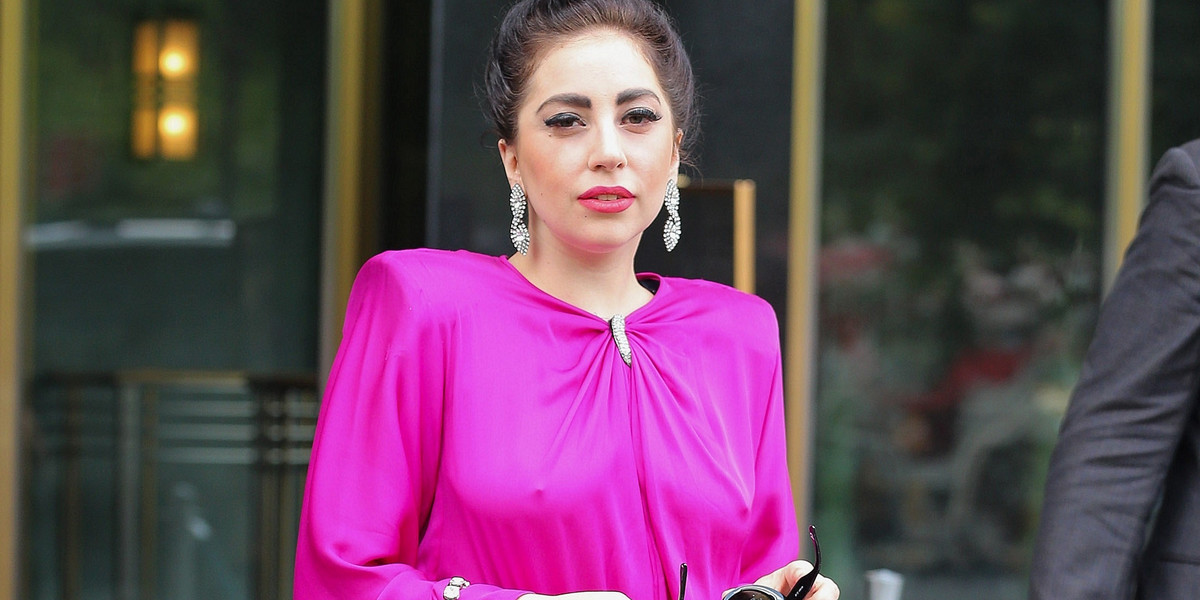 Lady Gaga w różowej kiecce