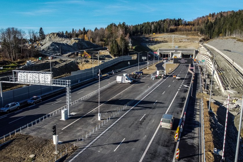 Tunel na Zakopiance. Kierowcy jeżdżą tam jak szaleni! Statystyki są porażające