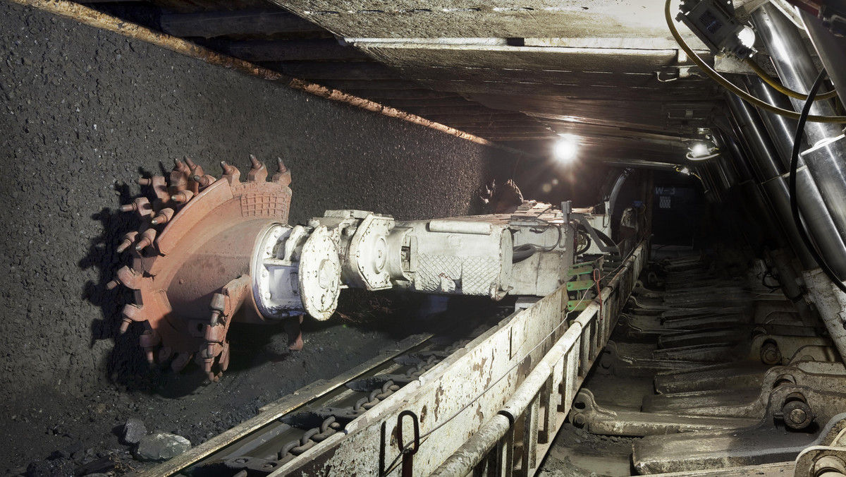 Górnicy coraz częściej informują nadzór górniczy o nieprawidłowościach w kopalniach. Wśród pracowników zmienia się mentalność - rośnie świadomość zagrożeń i maleje tolerancja dla niebezpiecznych sytuacji - komentują przedstawiciele Wyższego Urzędu Górniczego.