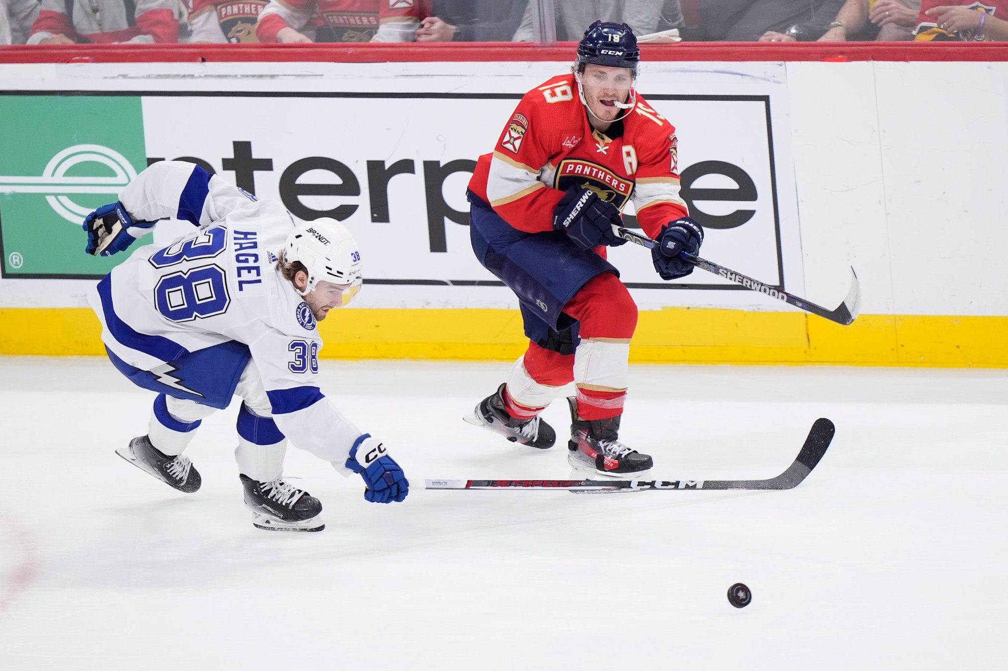 Zápas play-off NHL: Florida Panthers - Tampa Bay Lightning.