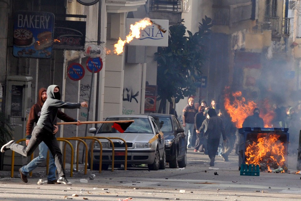 GREECE POLICE GUNFIRE