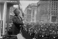 Ignacy Jan Paderewski przemawia w Ameryce w 1900 roku. 