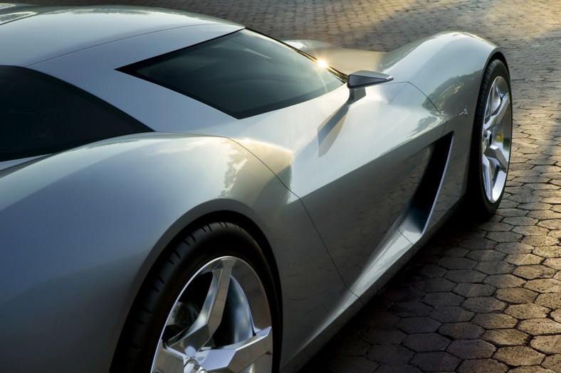 Chevrolet Corvette C7 - Powrót do przeszłości