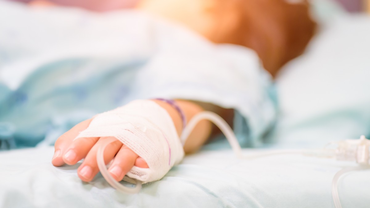3,5-letnia Helenka z Zielonej Góry odzyskuje siły i wkrótce opuści szpital [Źródło: Onet]