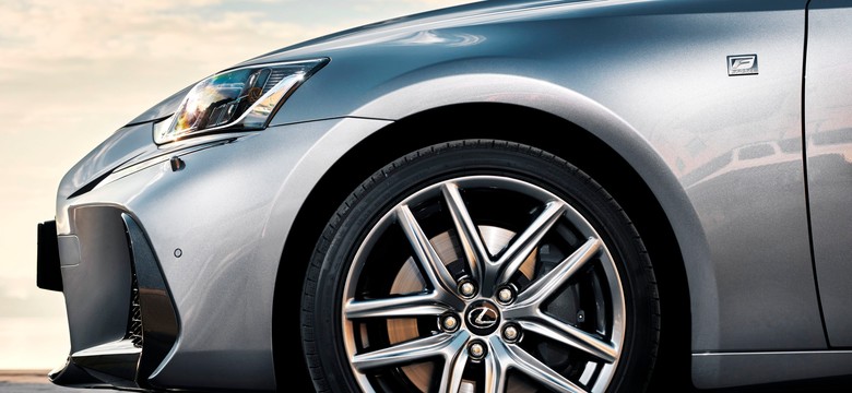 Toyota i Lexus najbardziej niezawodne. Te auta wytrzymają 400 tys. km