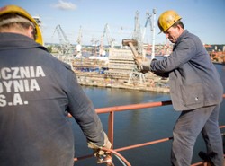 Wiemy, kto kupił stocznie! To Arabowie