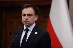 składka zdrowotna 2026: minister domański wyklucza obniżkę i nowy poda