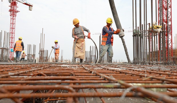 kina radnici foto chinahbzyg shutterstock 1588871818