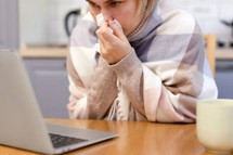 Grypa wraca co roku, ale wciąż zaskakuje: dlaczego sezon chorobowy bywa tak trudny, jak się zarażamy i co możemy zrobić, by skutecznie chronić siebie oraz bliskich