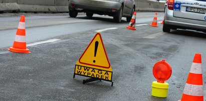 Wypadek pod Pruszkowem. Kobieta w ciąży trafiła do szpitala