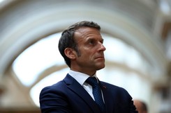 Nowa Kachowka. 'Francja potępia ten odrażający akt'. Macron zapowiada pomoc