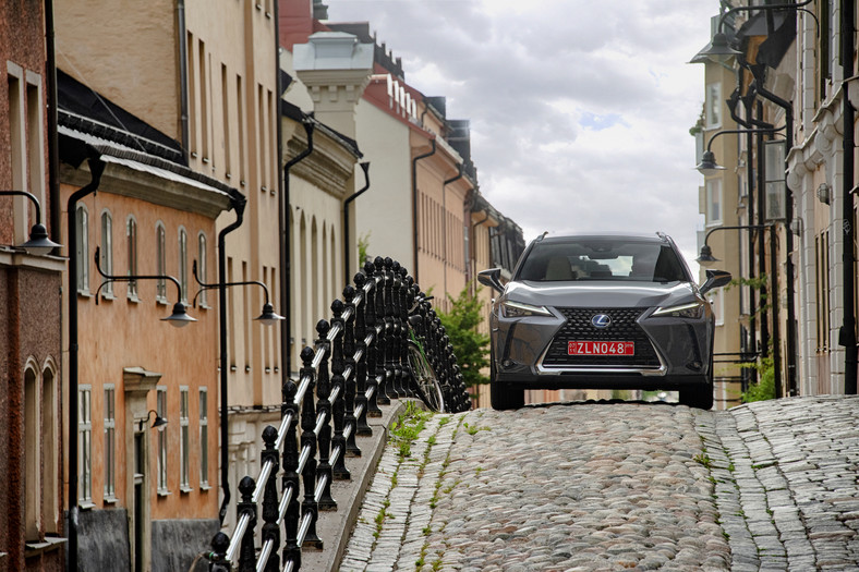 Lexus UX