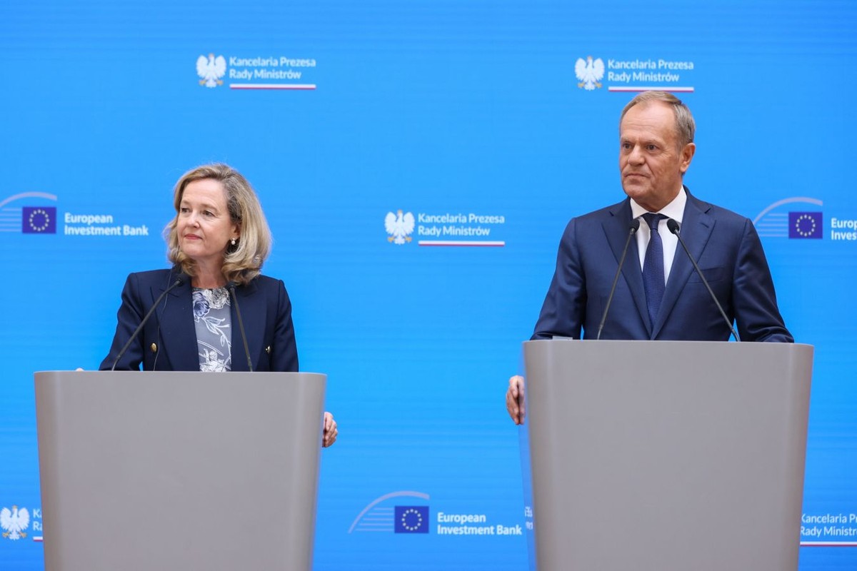 Donald Tusk, Nadia Calvino