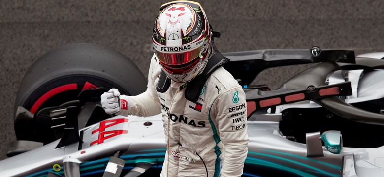 Hamilton po raz 74. ruszy z pole position. Kierowcy z teamu Kubicy najsłabsi w kwalifikacjach w Barcelonie