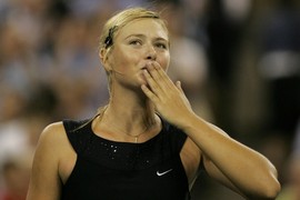 Šarapova posle 19 godina ponovo obukla LEGENDARNU HALJINU koja je promenila istoriju tenisa: Ovakvu reakciju publike može da izazove samo izdanje "A LA ODRI HEPBERN"