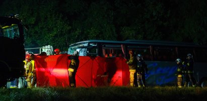 Tragiczne zderzenie busa z autobusem. Dziewięć osób nie żyje