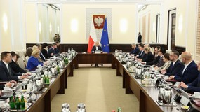 Rząd przyjął projekt, który przyspieszy budowę elektrowni jądrowych w Polsce. Nowe przepisy mogą skrócić inwestycje o 2 lata