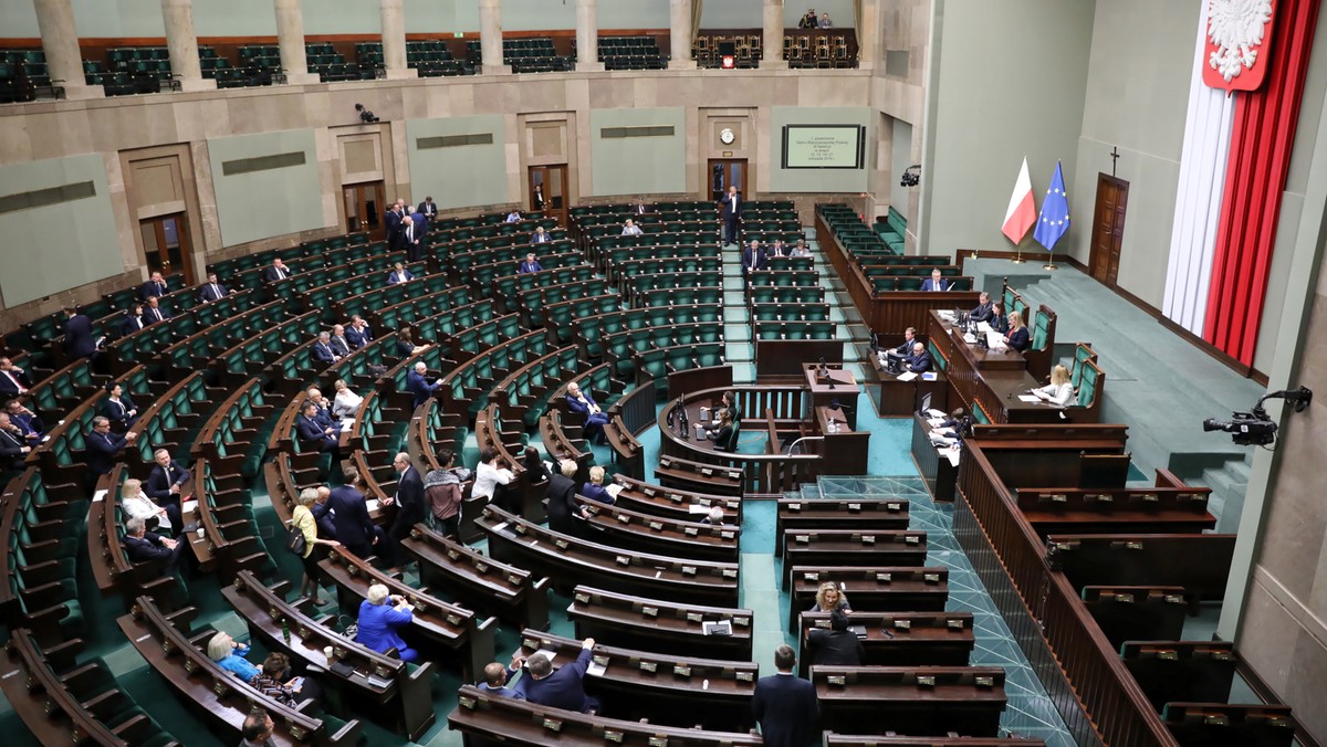 Sondaż. PiS i Lewica wskazywane jako zwycięzcy wyborów