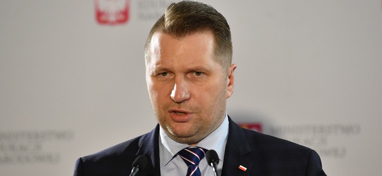 Minister Czarnek: podjęta dziś próba desakralizacji Jana Pawła II jest obrzydliwa i niezwykle czytelna [WYWIAD]