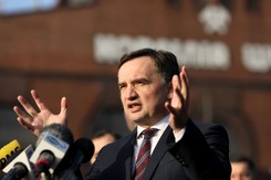 ZIobro wie, dlaczego w Polsce brakuje węgla. Mówi o rosyjsko-niemieckiej polityce