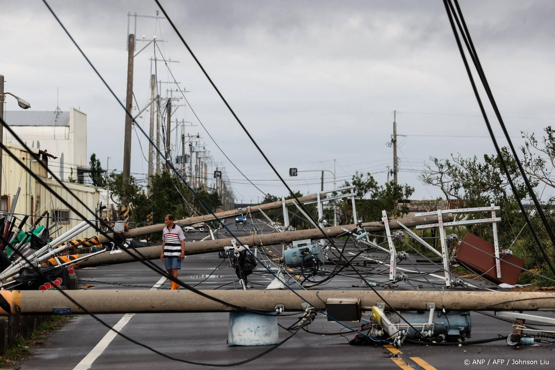 Tyfoon Danas treft Taiwan: 2 doden, 500+ gewonden