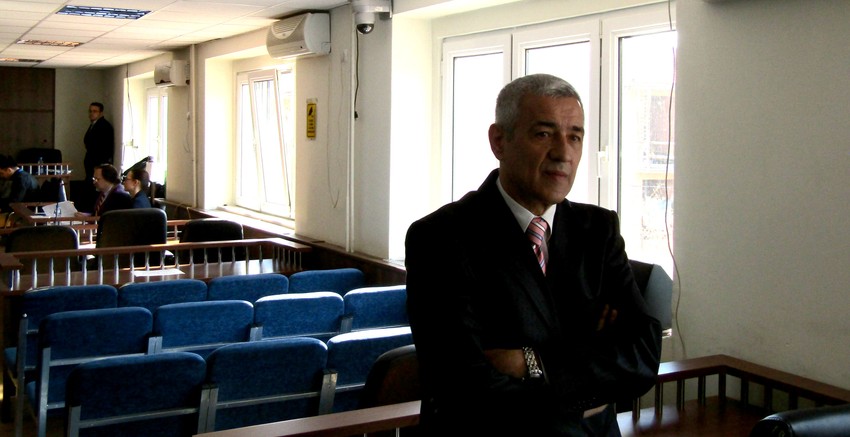 2014. godine protiv njega podignuta optužnica za ratne zločine na kosovu, zbog čega je hapšen i godinama držan u pritvoru. Najpre je nepravosnažno osuđen, a potom oslobođšen za ove "zločine"