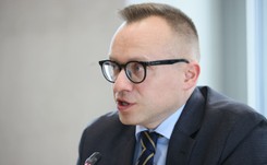 Soboń: Likwidujemy to, co kontrowersyjne