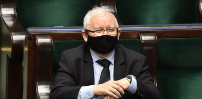 Kaczyński pozostaje na stanowisku. Tak głosowali posłowie