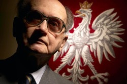 Powstaje książka o gen. Jaruzelskim. "Fałszowanie historii"