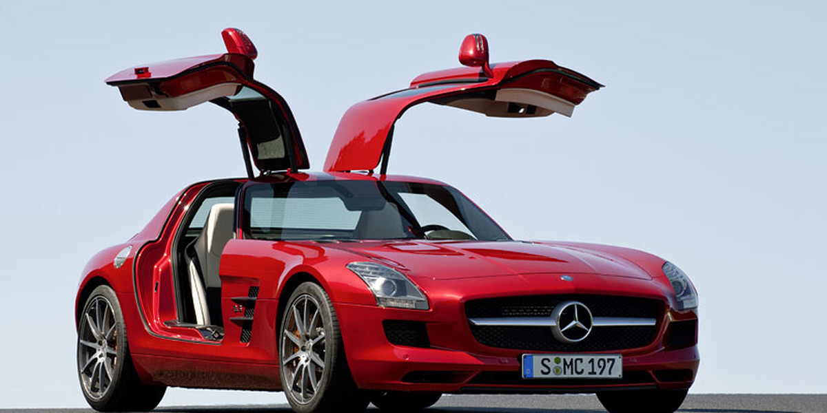 Mercedes SLS AMG