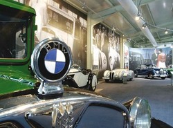 Sto lat, sto lat! - BMW świętuje urodziny