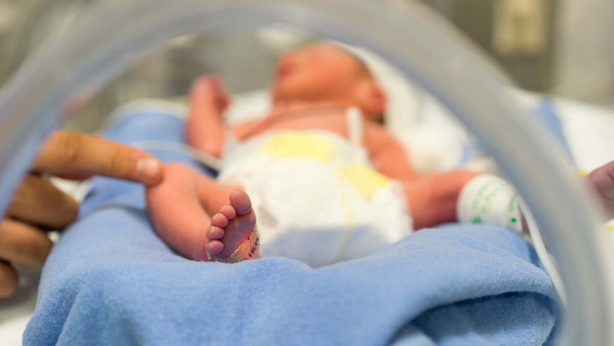 Poród przed terminem: jakie są przyczyny, z jakimi zagrożeniami się wiąże?