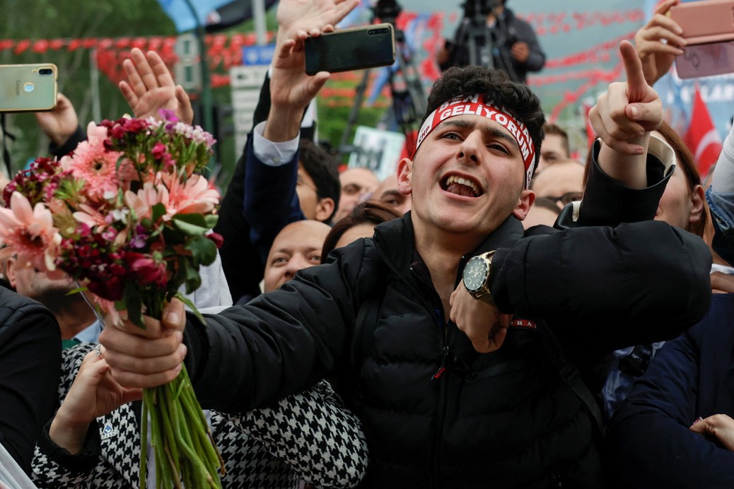 Wiec poparcia dla kandydata na prezydenta Kemala Kılıçdaroğlu