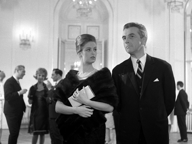 Andrzej Łapicki i Beata Tyszkiewicz w filmie "Naprawdę wczoraj" (1963)